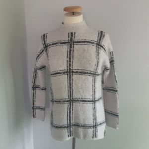 Long sleeves Women's Sweater Size M